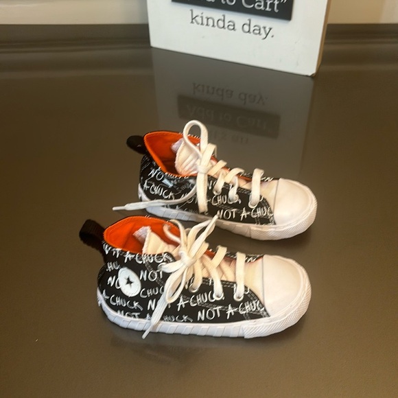Kids hi top converse - Picture 3 of 7